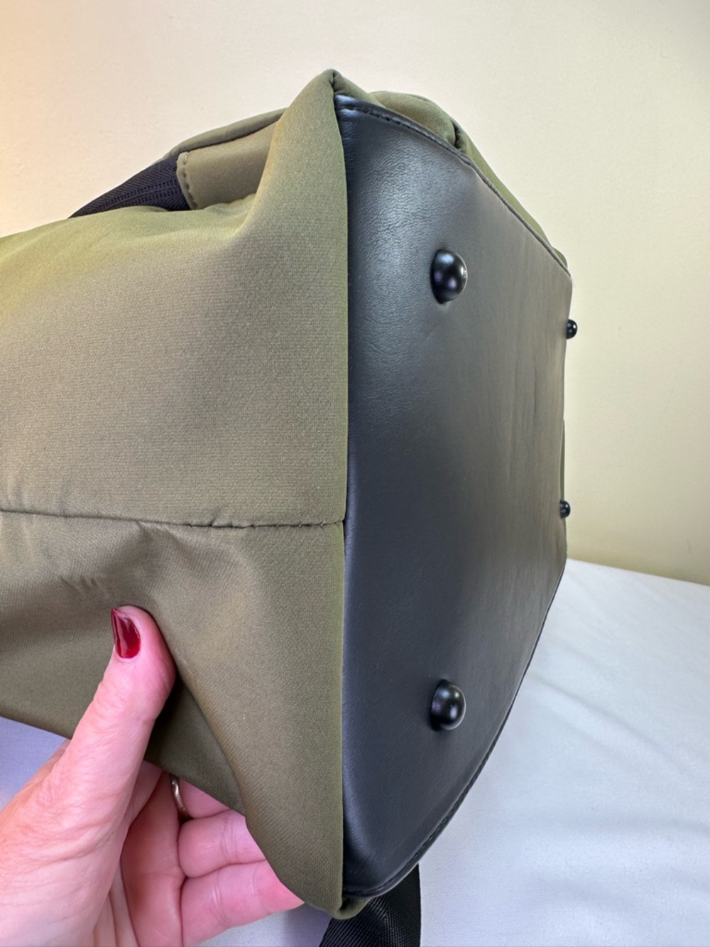 Boarding Pass Expedition High Density Sport Nylon Weekender Olive Laptop Ready - Picture 8 of 13